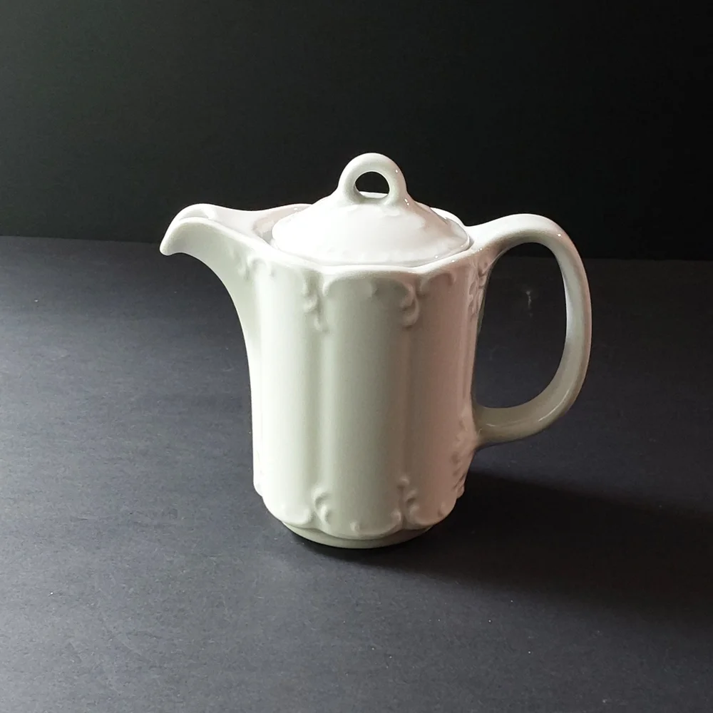 VTG Rosenthal White Porcelain Monbijou Creamer w Lid - Picture 2 of 7